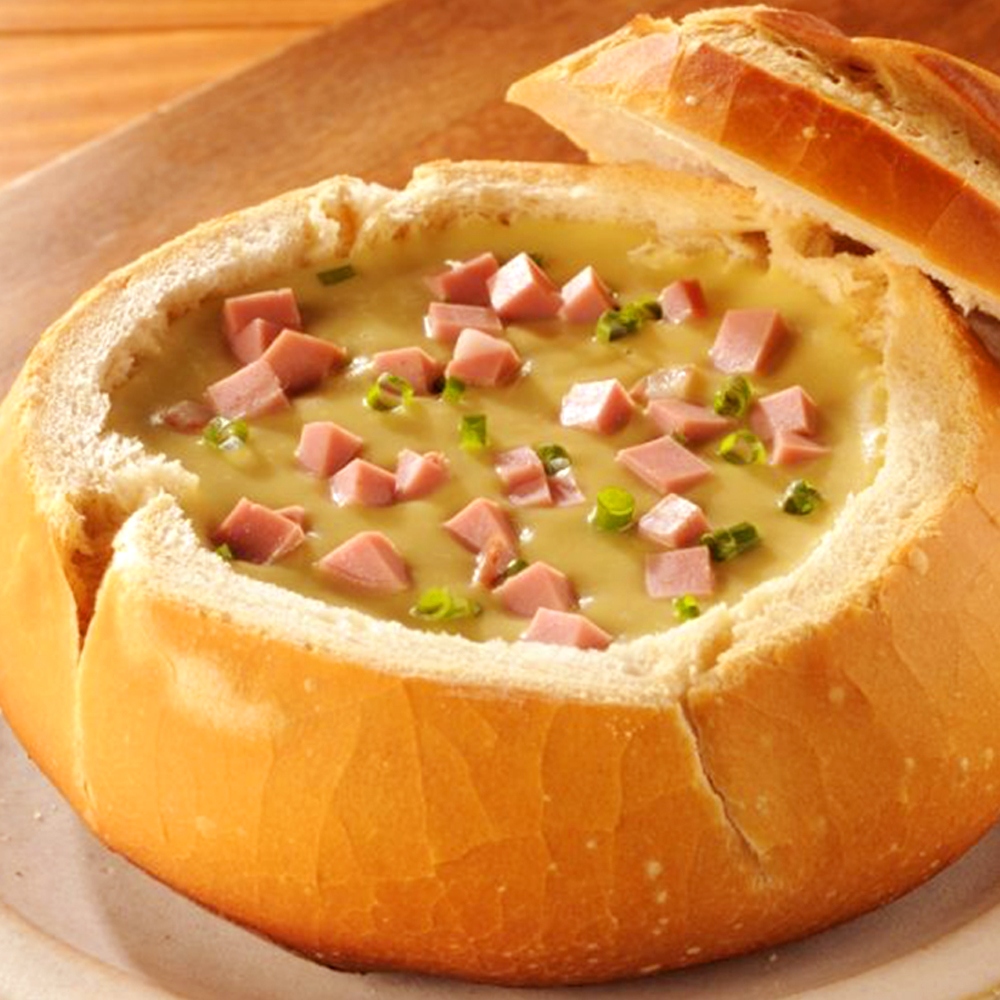 Sopa de ervilha com Mortadela Cofril no pão italiano